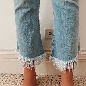 FRAME FLARED JEANS!